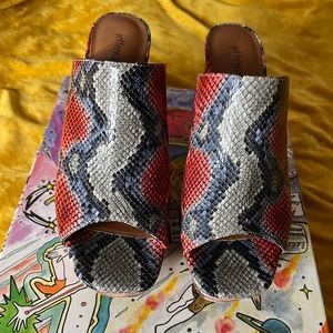 Jeffrey Campbell Pilar-2 snake platform heels